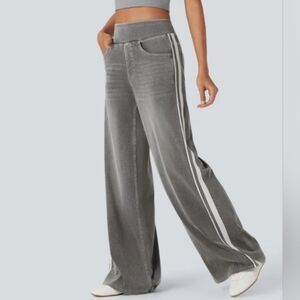 NWT Halara Flex High Waisted Stripe Wide Leg Flowy Washed Casual Jeans Size SR